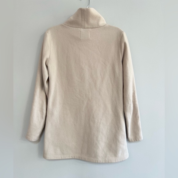 Dudley Stephens Cobble Hill Turtleneck in Vello Fleece in Cream, S - Picture 2 of 11